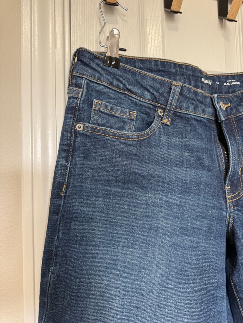 Old Navy women’s OG Loose low rise jeans NWT size 10 blue straight leg - Picture 3 of 7